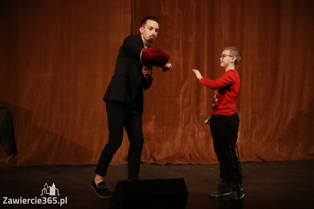 Fotorelacja I: Mikołajki Mok Zawiercie - Paweł Kwiecień Małe Zawiercie i Chór Tutti