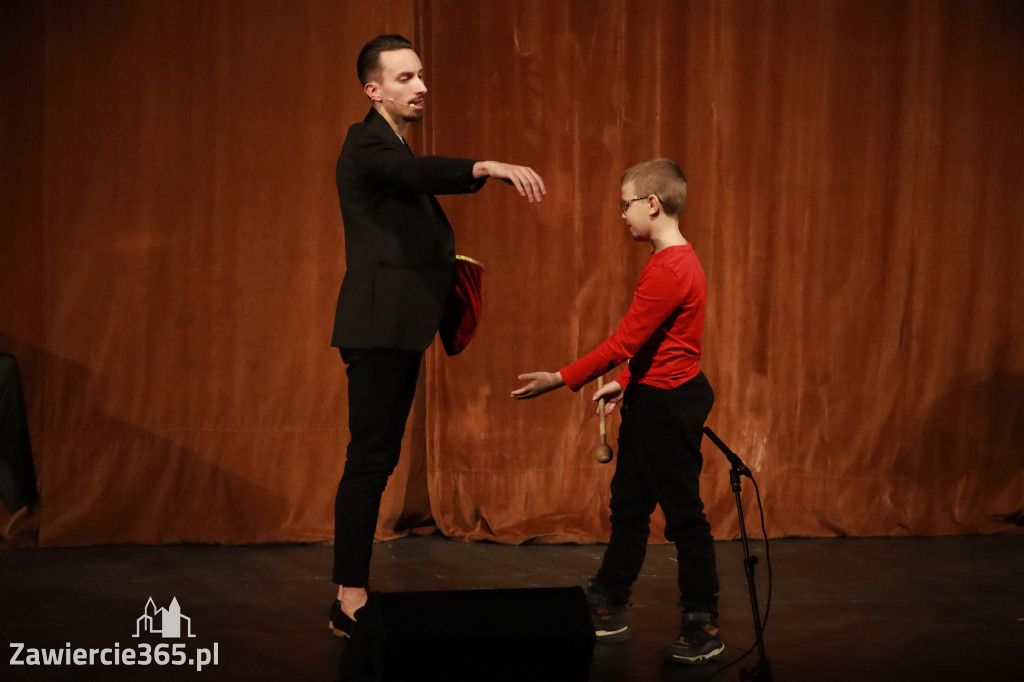 Fotorelacja I: Mikołajki Mok Zawiercie - Paweł Kwiecień Małe Zawiercie i Chór Tutti