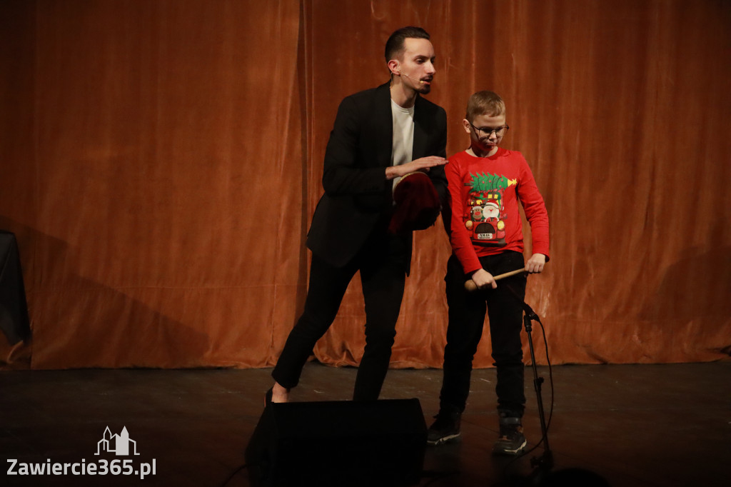 Fotorelacja I: Mikołajki Mok Zawiercie - Paweł Kwiecień Małe Zawiercie i Chór Tutti