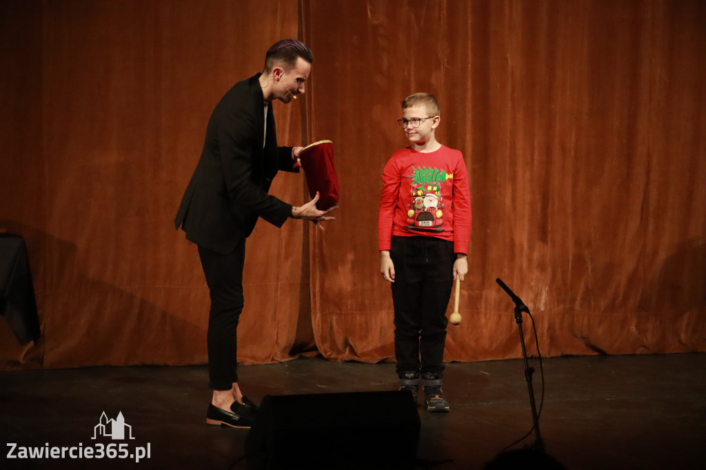 Fotorelacja I: Mikołajki Mok Zawiercie - Paweł Kwiecień Małe Zawiercie i Chór Tutti