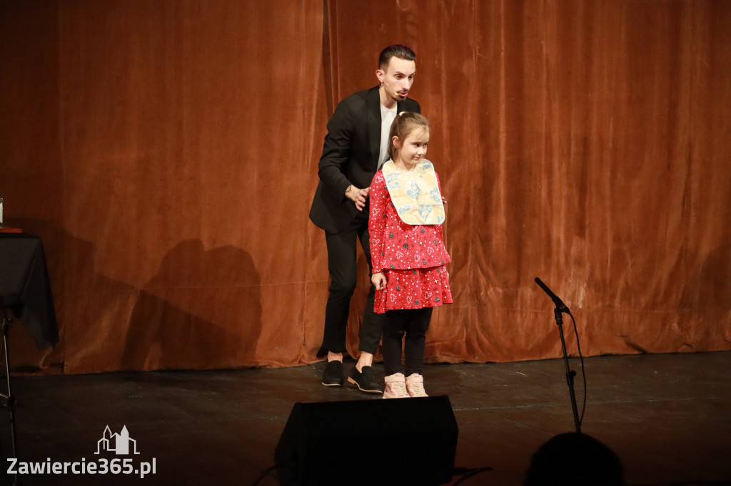 Fotorelacja I: Mikołajki Mok Zawiercie - Paweł Kwiecień Małe Zawiercie i Chór Tutti
