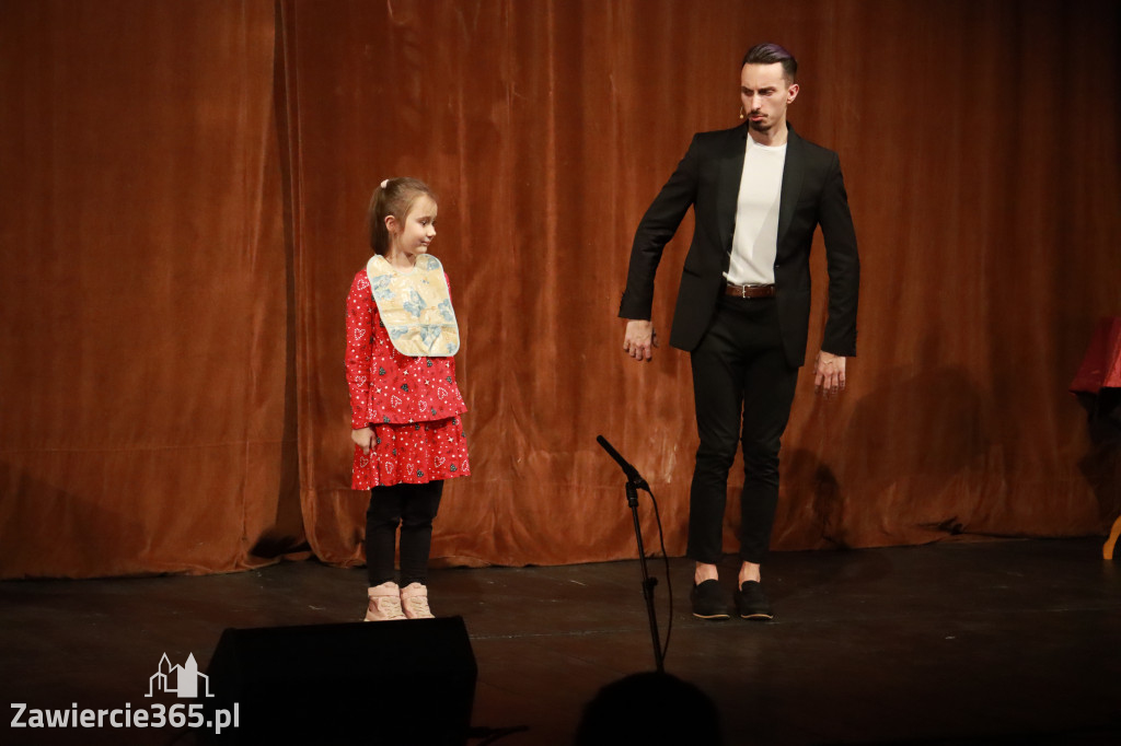 Fotorelacja I: Mikołajki Mok Zawiercie - Paweł Kwiecień Małe Zawiercie i Chór Tutti