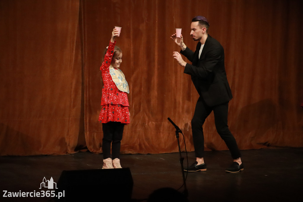 Fotorelacja I: Mikołajki Mok Zawiercie - Paweł Kwiecień Małe Zawiercie i Chór Tutti