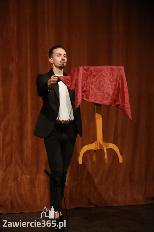 Fotorelacja I: Mikołajki Mok Zawiercie - Paweł Kwiecień Małe Zawiercie i Chór Tutti