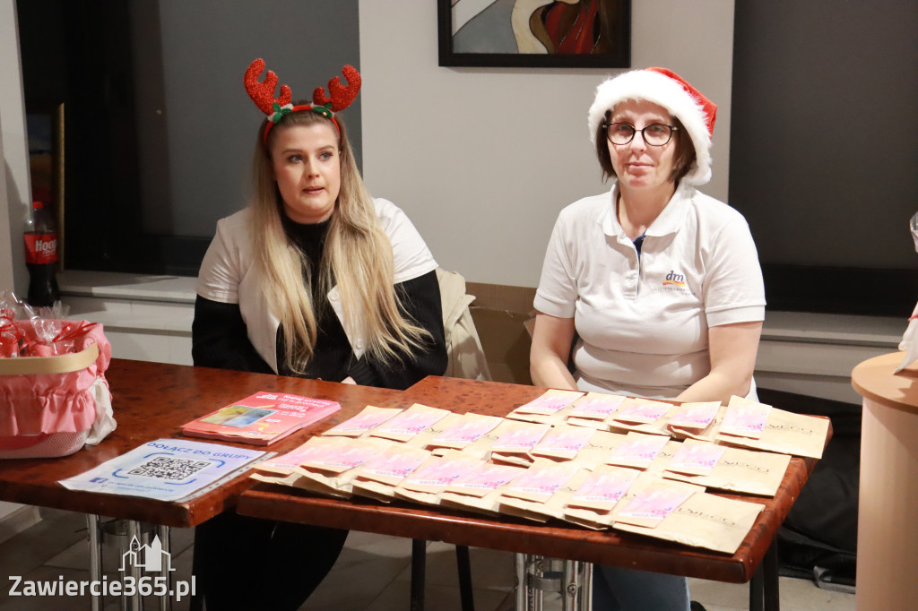 Fotorelacja I: Mikołajki Mok Zawiercie - Paweł Kwiecień Małe Zawiercie i Chór Tutti