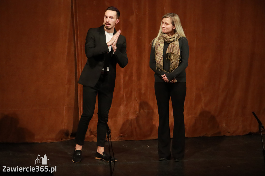 Fotorelacja I: Mikołajki Mok Zawiercie - Paweł Kwiecień Małe Zawiercie i Chór Tutti