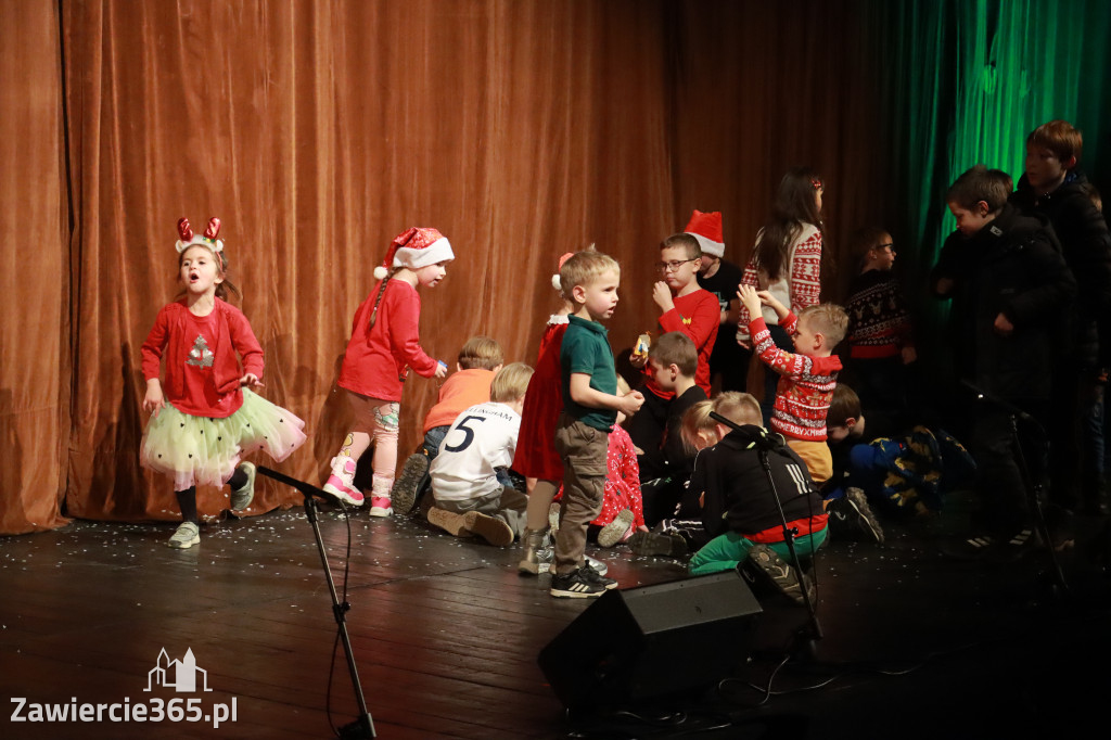 Fotorelacja I: Mikołajki Mok Zawiercie - Paweł Kwiecień Małe Zawiercie i Chór Tutti
