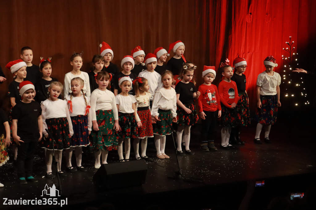 Fotorelacja I: Mikołajki Mok Zawiercie - Paweł Kwiecień Małe Zawiercie i Chór Tutti
