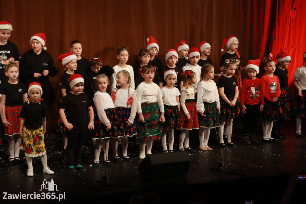 Fotorelacja I: Mikołajki Mok Zawiercie - Paweł Kwiecień Małe Zawiercie i Chór Tutti