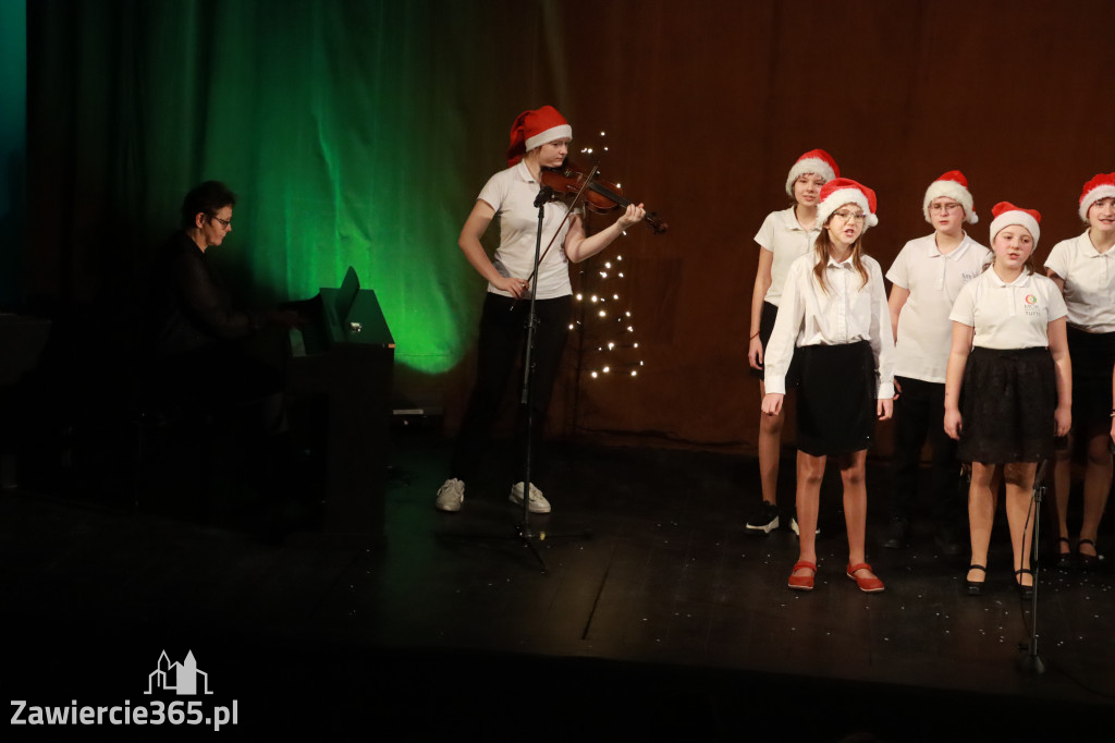 Fotorelacja I: Mikołajki Mok Zawiercie - Paweł Kwiecień Małe Zawiercie i Chór Tutti