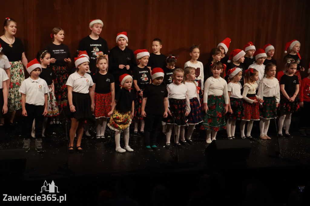Fotorelacja I: Mikołajki Mok Zawiercie - Paweł Kwiecień Małe Zawiercie i Chór Tutti