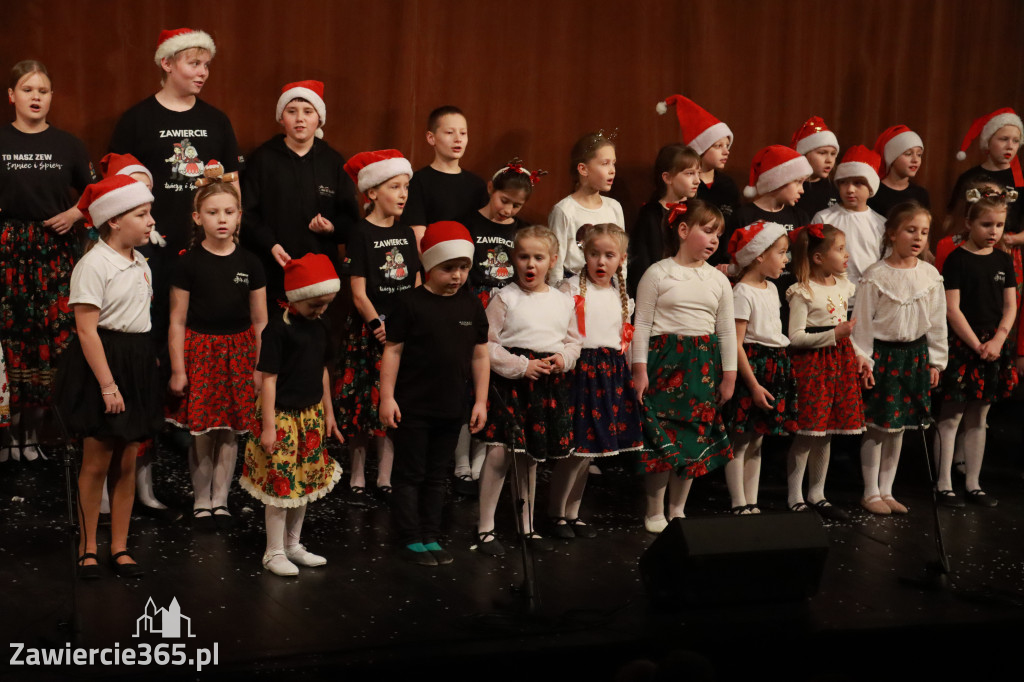 Fotorelacja I: Mikołajki Mok Zawiercie - Paweł Kwiecień Małe Zawiercie i Chór Tutti