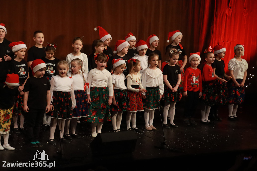 Fotorelacja I: Mikołajki Mok Zawiercie - Paweł Kwiecień Małe Zawiercie i Chór Tutti