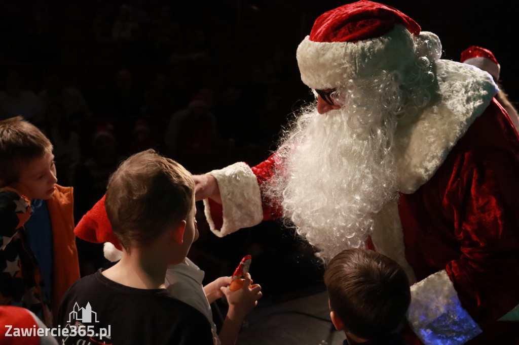 Fotorelacja II: Mikołaj w MOK Zawiercie