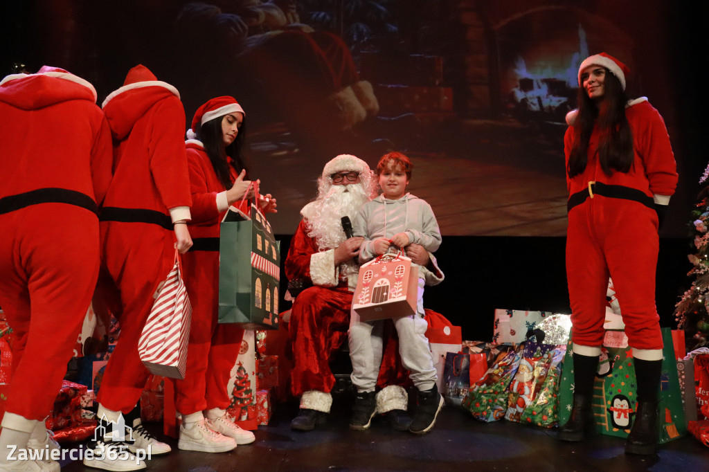 Fotorelacja II: Mikołaj w MOK Zawiercie