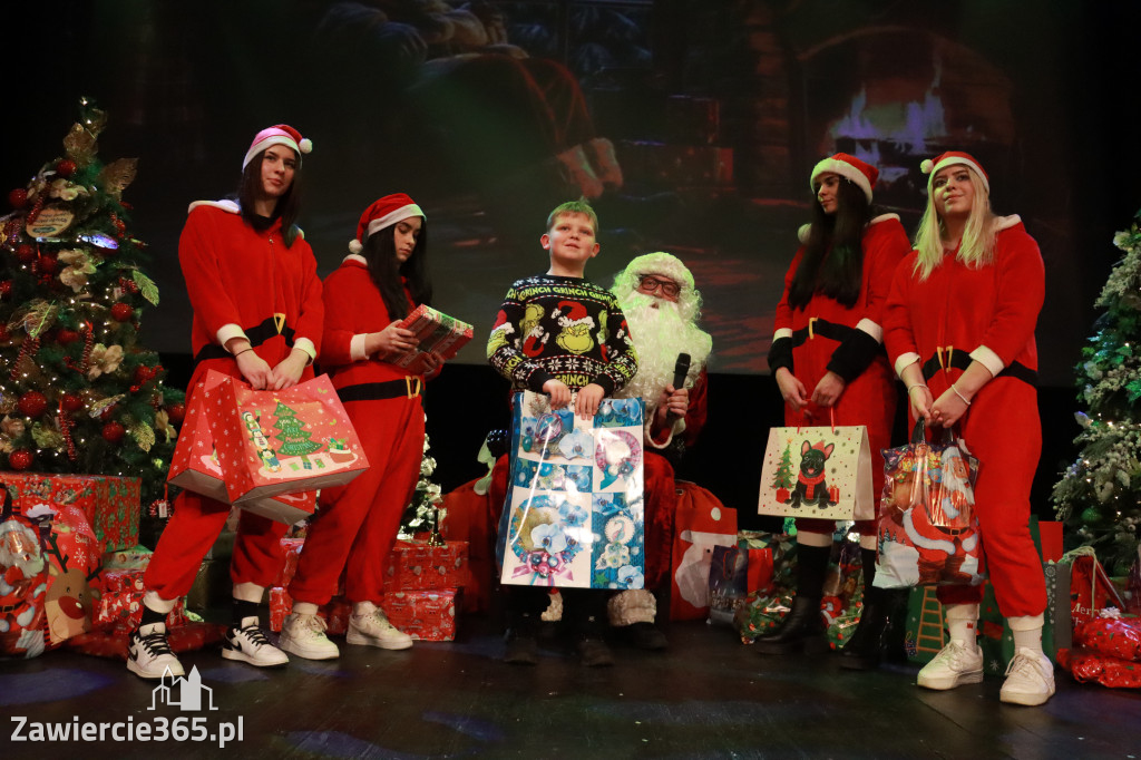 Fotorelacja II: Mikołaj w MOK Zawiercie