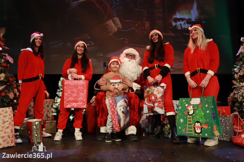 Fotorelacja II: Mikołaj w MOK Zawiercie