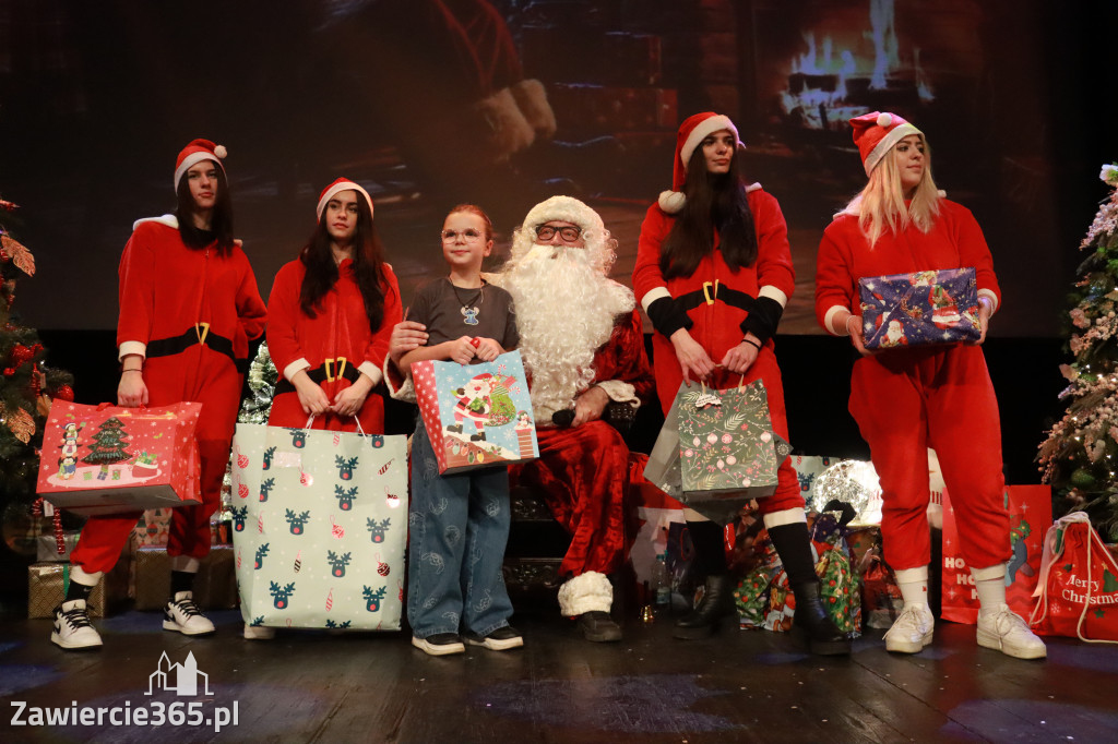 Fotorelacja II: Mikołaj w MOK Zawiercie