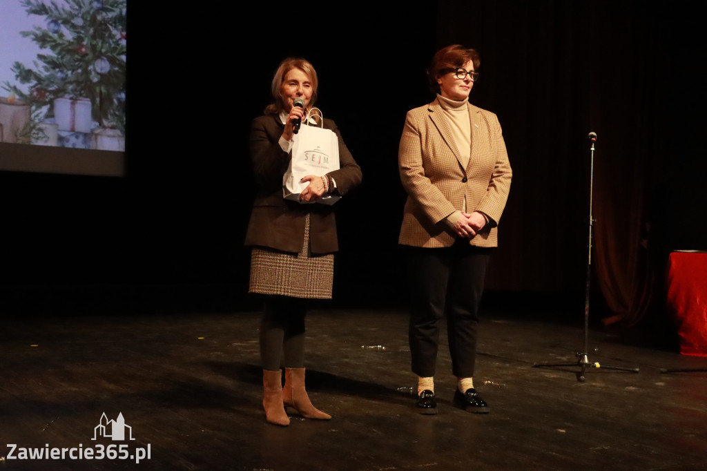 Fotorelacja: Świętowanie z Seniorami w MOK Zawiercie