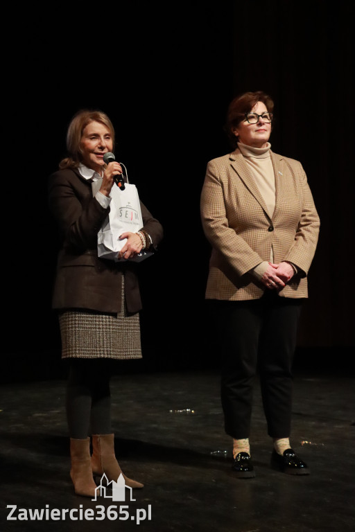 Fotorelacja: Świętowanie z Seniorami w MOK Zawiercie