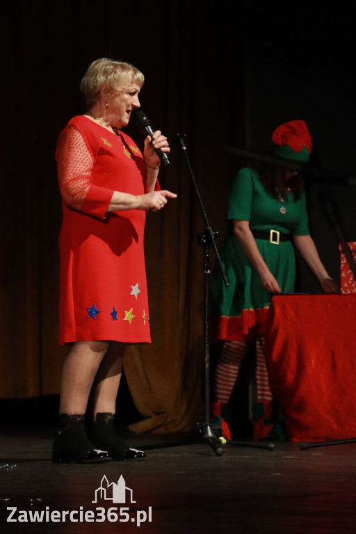 Fotorelacja: Świętowanie z Seniorami w MOK Zawiercie