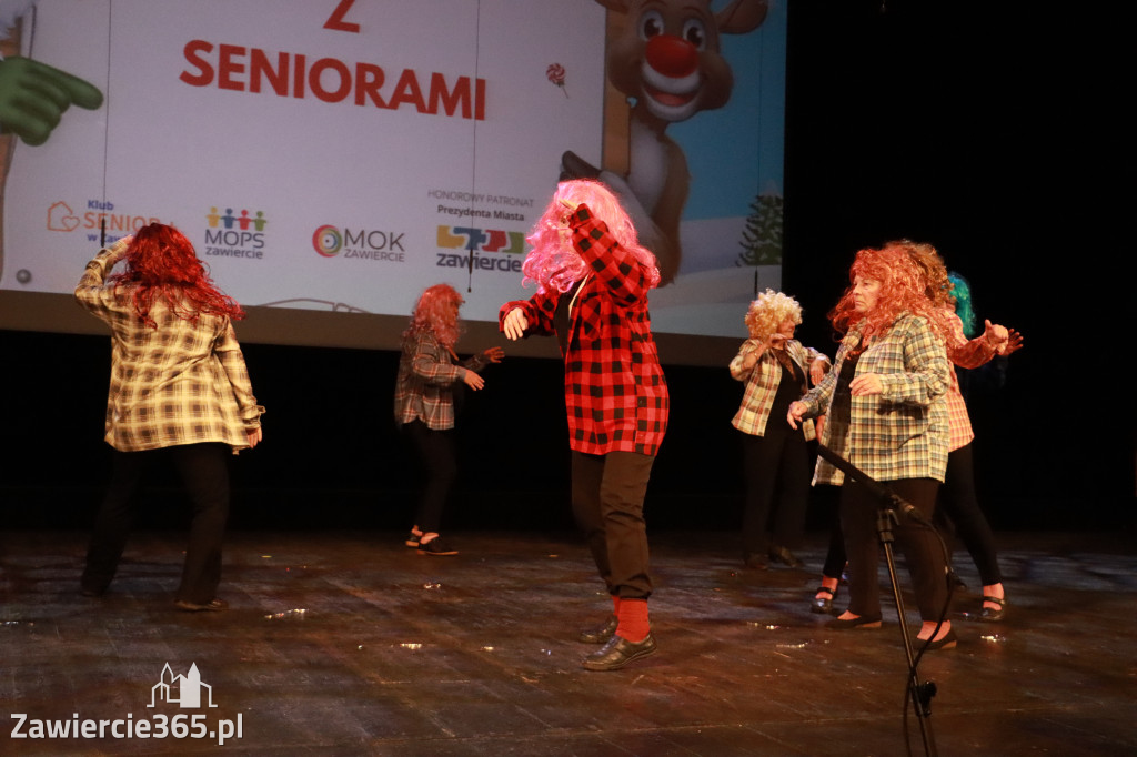 Fotorelacja: Świętowanie z Seniorami w MOK Zawiercie