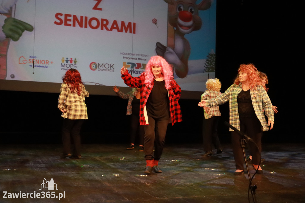 Fotorelacja: Świętowanie z Seniorami w MOK Zawiercie
