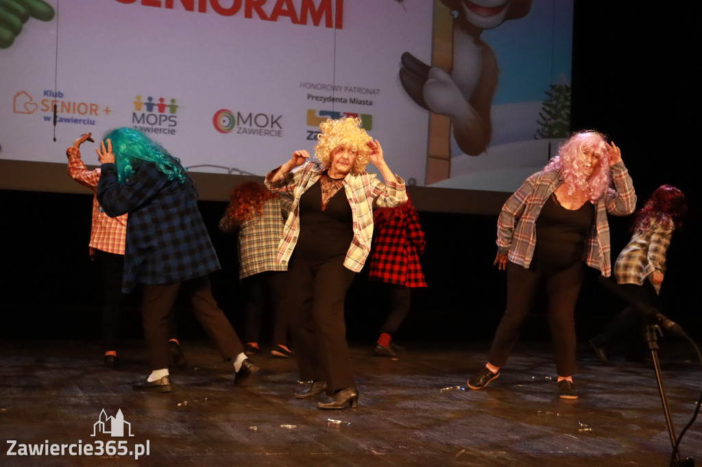 Fotorelacja: Świętowanie z Seniorami w MOK Zawiercie