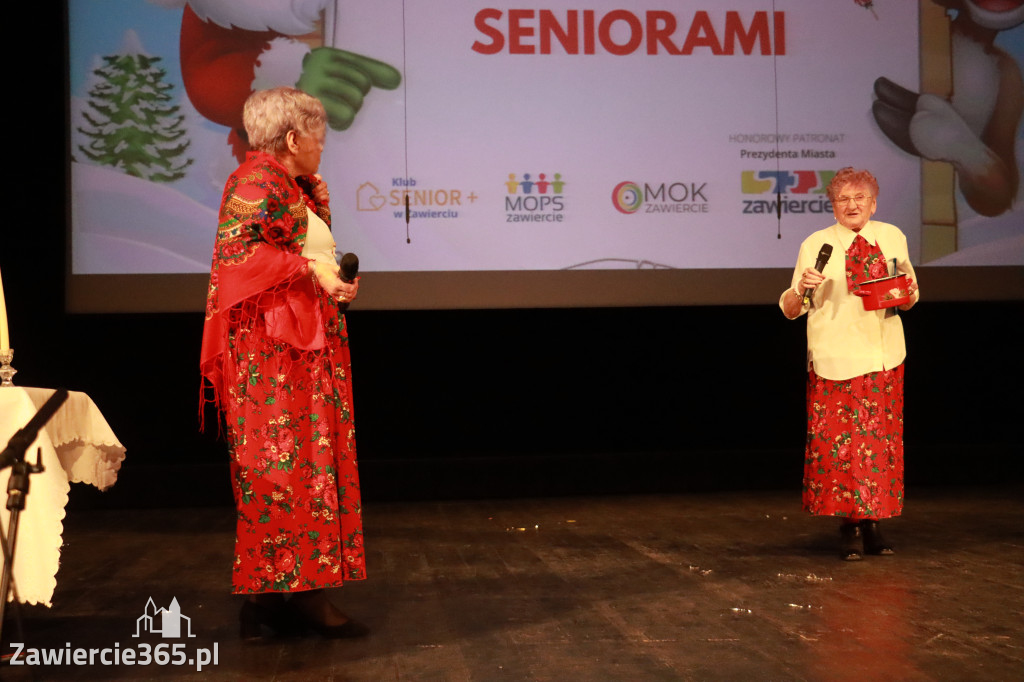 Fotorelacja: Świętowanie z Seniorami w MOK Zawiercie