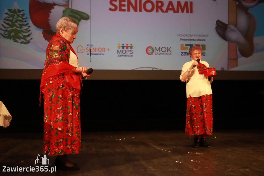 Fotorelacja: Świętowanie z Seniorami w MOK Zawiercie