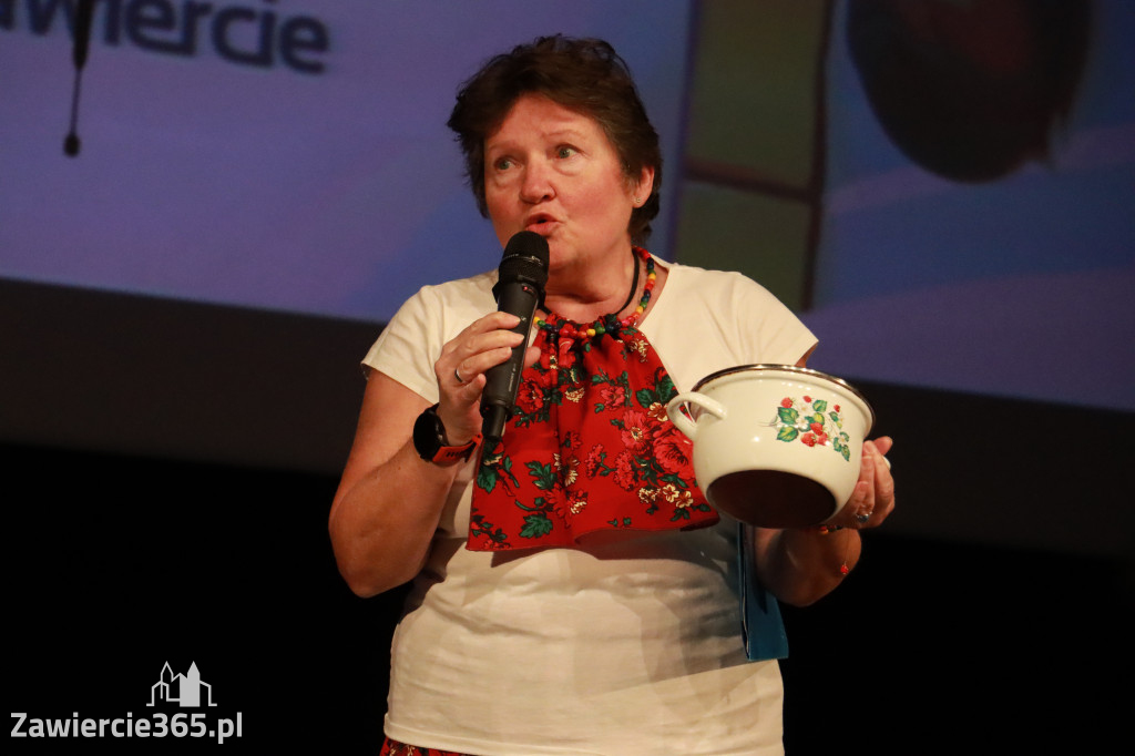 Fotorelacja: Świętowanie z Seniorami w MOK Zawiercie