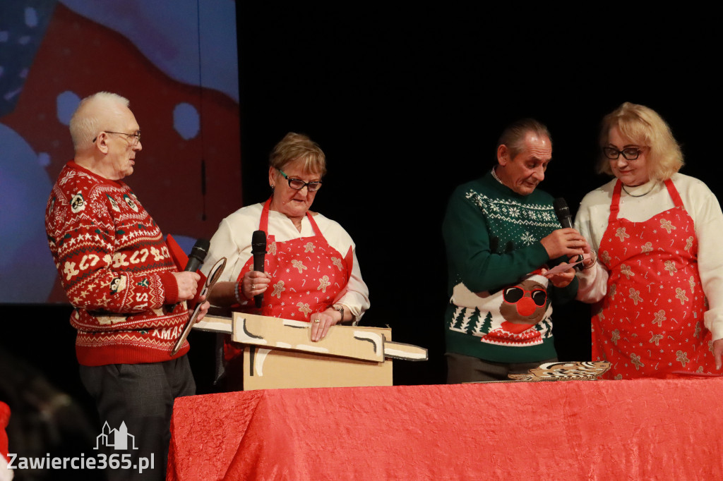 Fotorelacja: Świętowanie z Seniorami w MOK Zawiercie