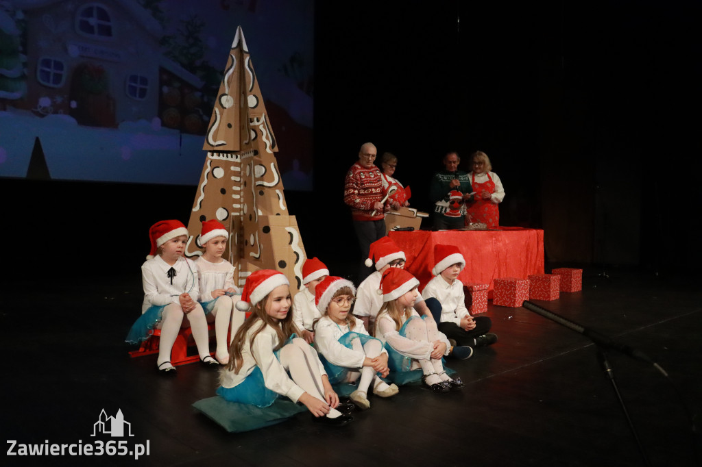Fotorelacja: Świętowanie z Seniorami w MOK Zawiercie