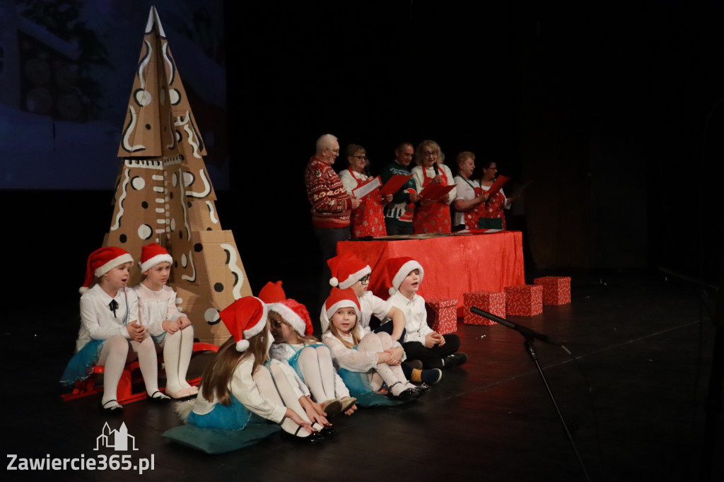 Fotorelacja: Świętowanie z Seniorami w MOK Zawiercie