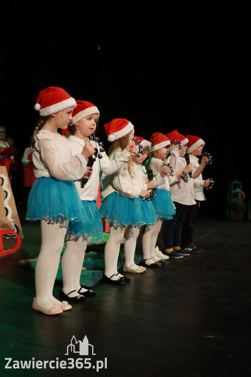 Fotorelacja: Świętowanie z Seniorami w MOK Zawiercie