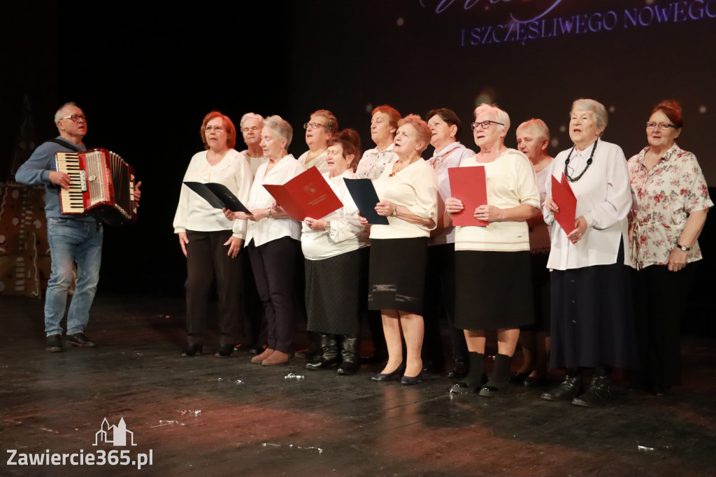 Fotorelacja: Świętowanie z Seniorami w MOK Zawiercie