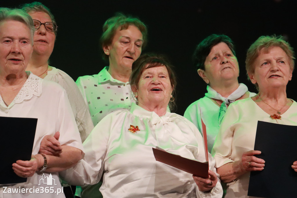 Fotorelacja: Świętowanie z Seniorami w MOK Zawiercie