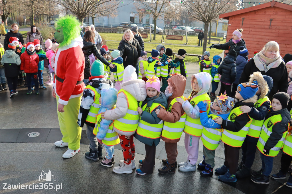 Fotorelacja: Wspólne kolędowanie uczniów i przedszkolaków w Zawierciu