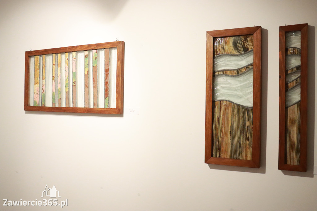 Fotorelacja: Wernisaż wystawy „Artyści na 110” w Zawierciu