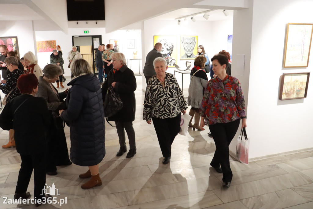 Fotorelacja: Wernisaż wystawy „Artyści na 110” w Zawierciu
