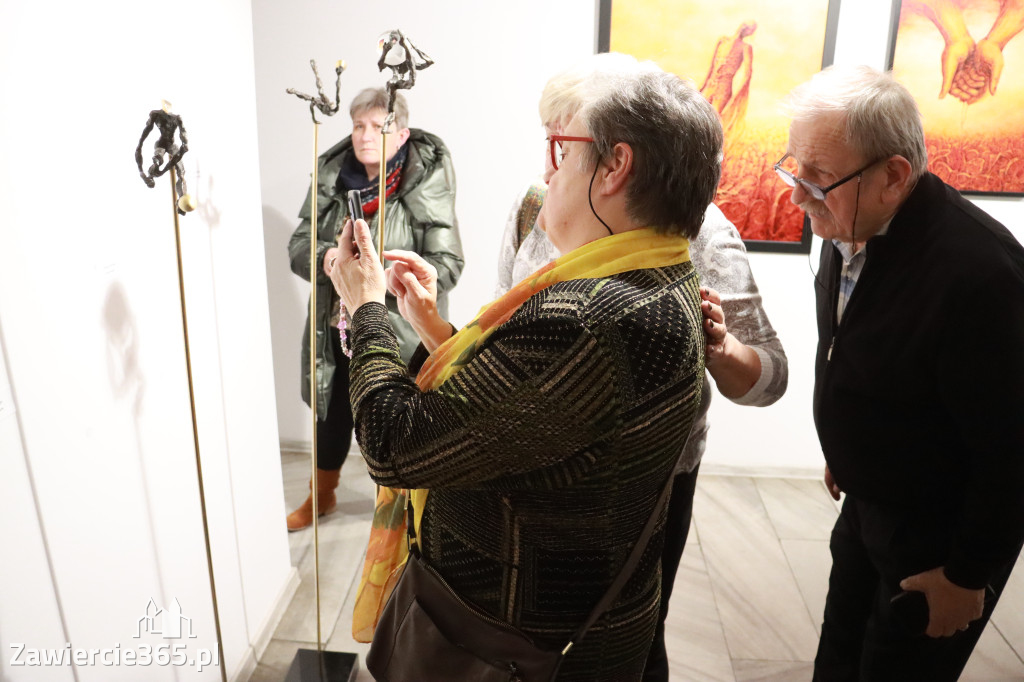 Fotorelacja: Wernisaż wystawy „Artyści na 110” w Zawierciu
