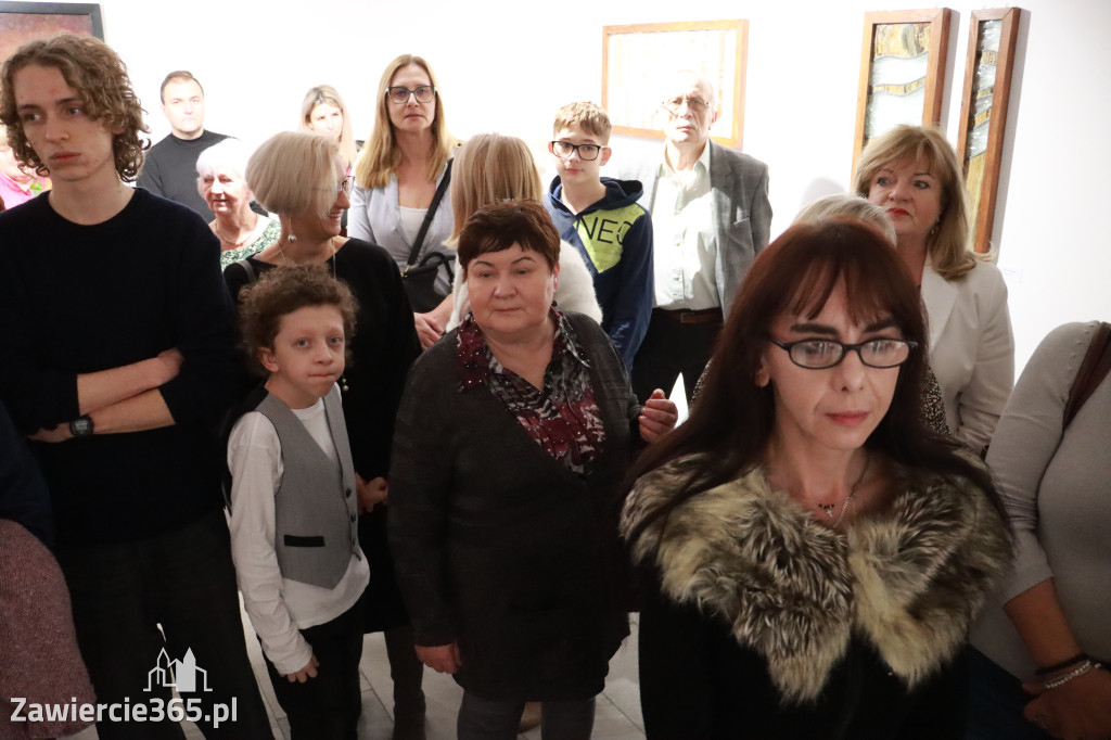 Fotorelacja: Wernisaż wystawy „Artyści na 110” w Zawierciu