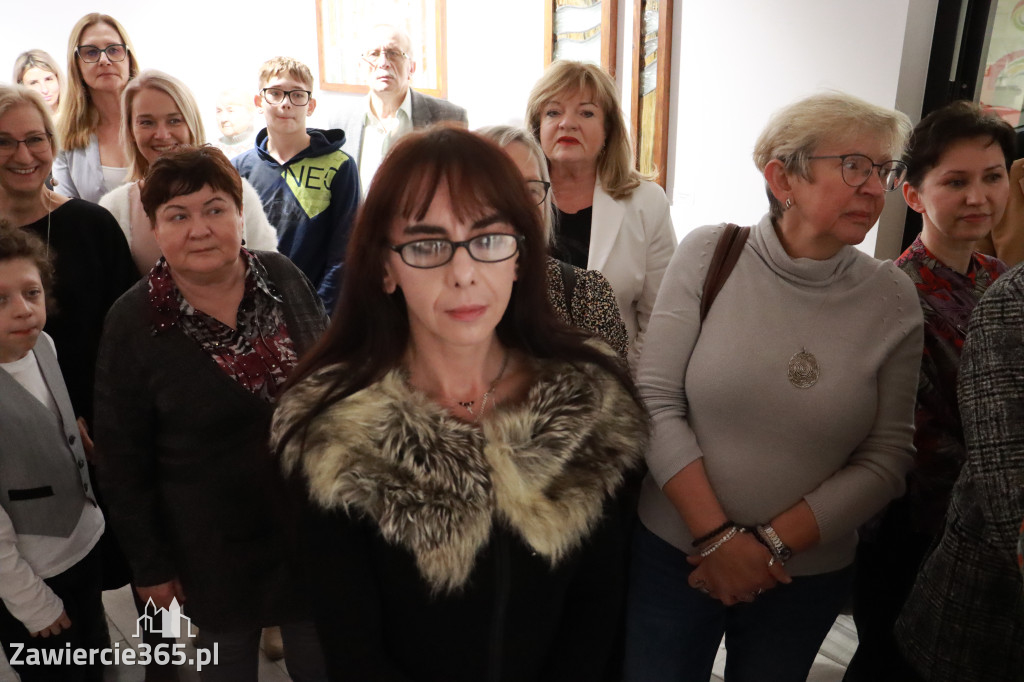 Fotorelacja: Wernisaż wystawy „Artyści na 110” w Zawierciu