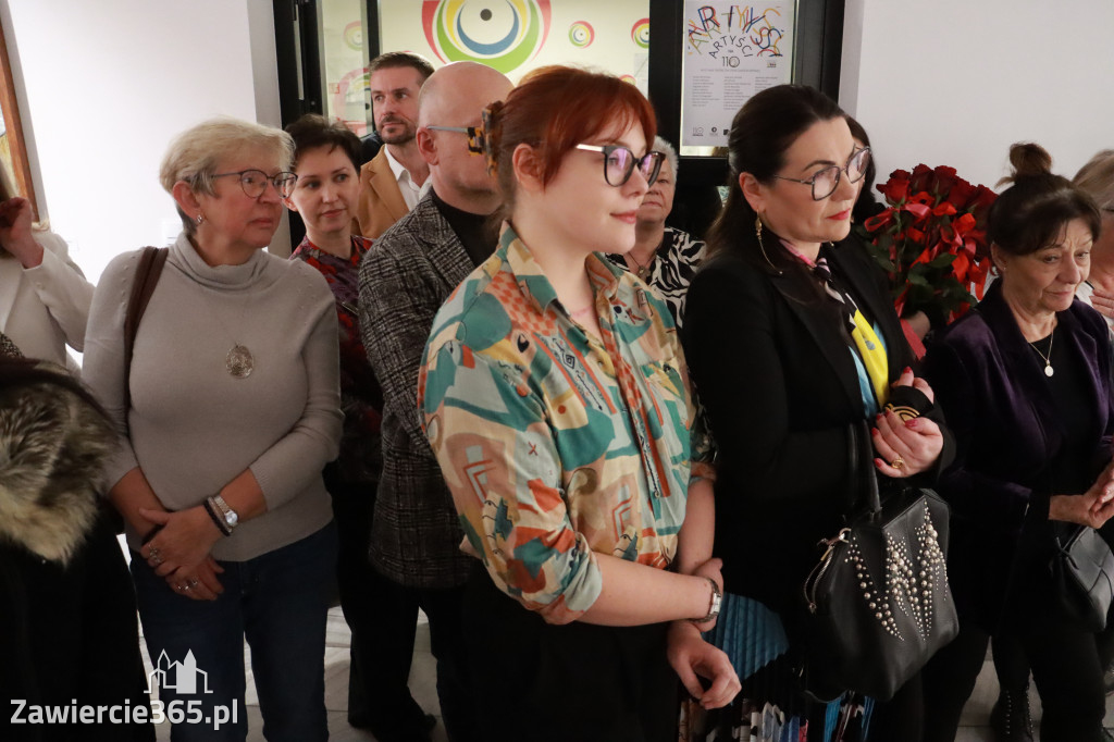 Fotorelacja: Wernisaż wystawy „Artyści na 110” w Zawierciu