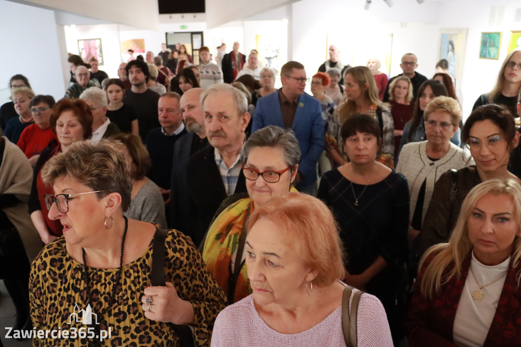 Fotorelacja: Wernisaż wystawy „Artyści na 110” w Zawierciu