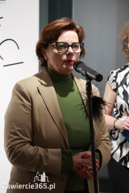 Fotorelacja: Wernisaż wystawy „Artyści na 110” w Zawierciu