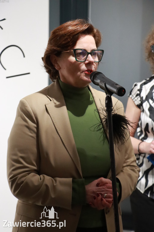 Fotorelacja: Wernisaż wystawy „Artyści na 110” w Zawierciu