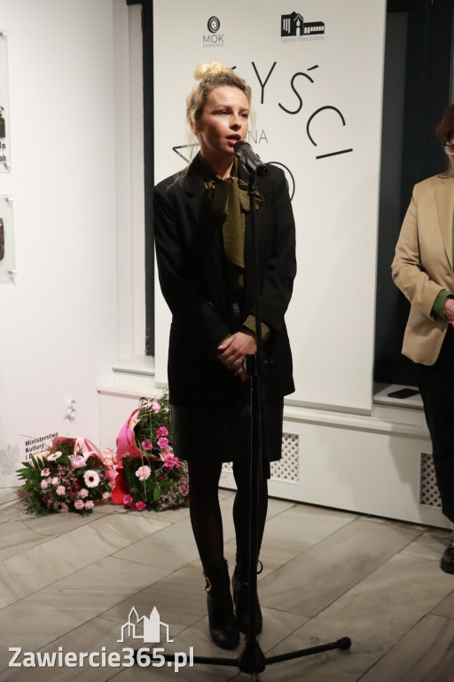 Fotorelacja: Wernisaż wystawy „Artyści na 110” w Zawierciu