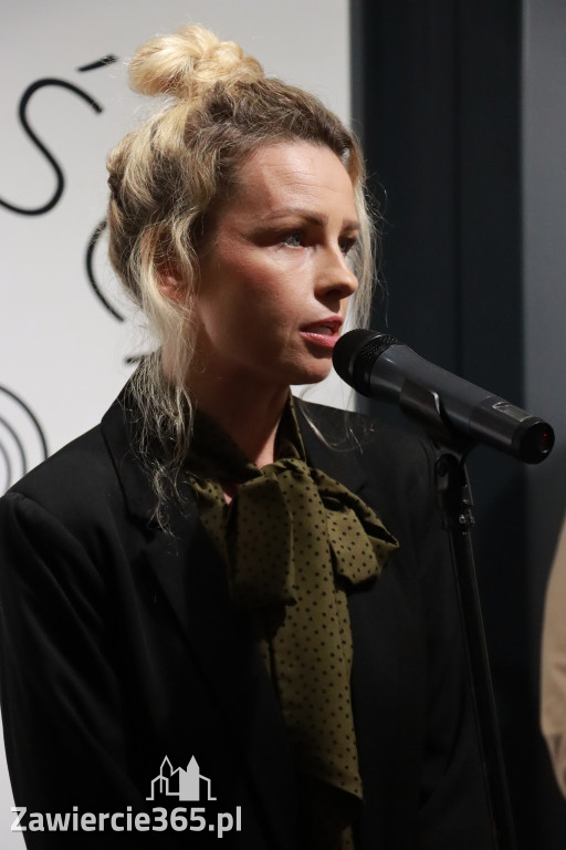 Fotorelacja: Wernisaż wystawy „Artyści na 110” w Zawierciu