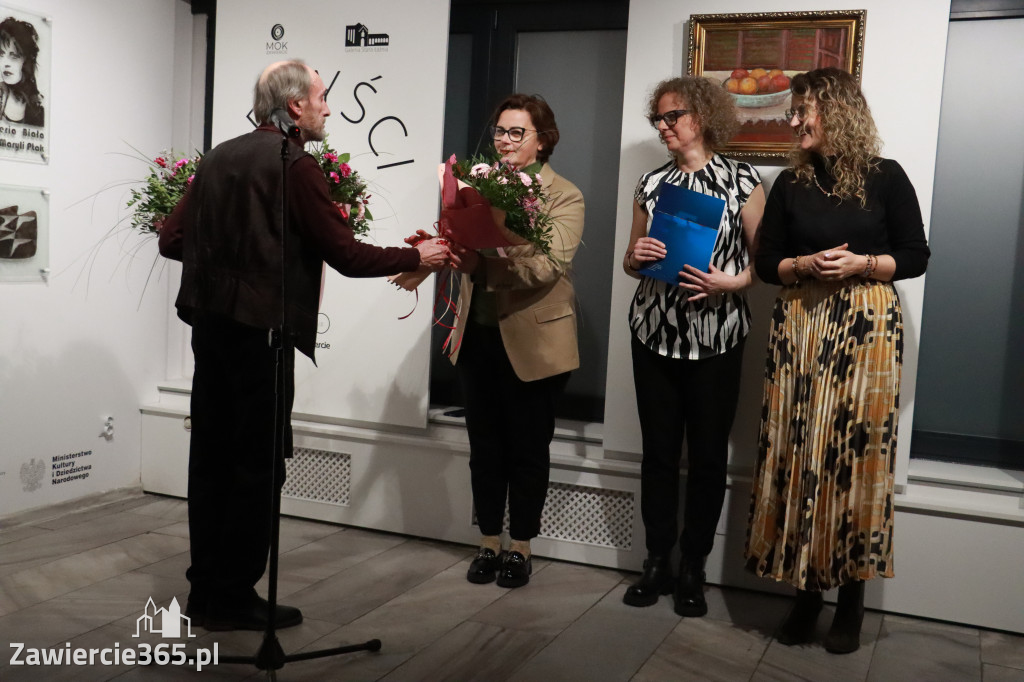 Fotorelacja: Wernisaż wystawy „Artyści na 110” w Zawierciu